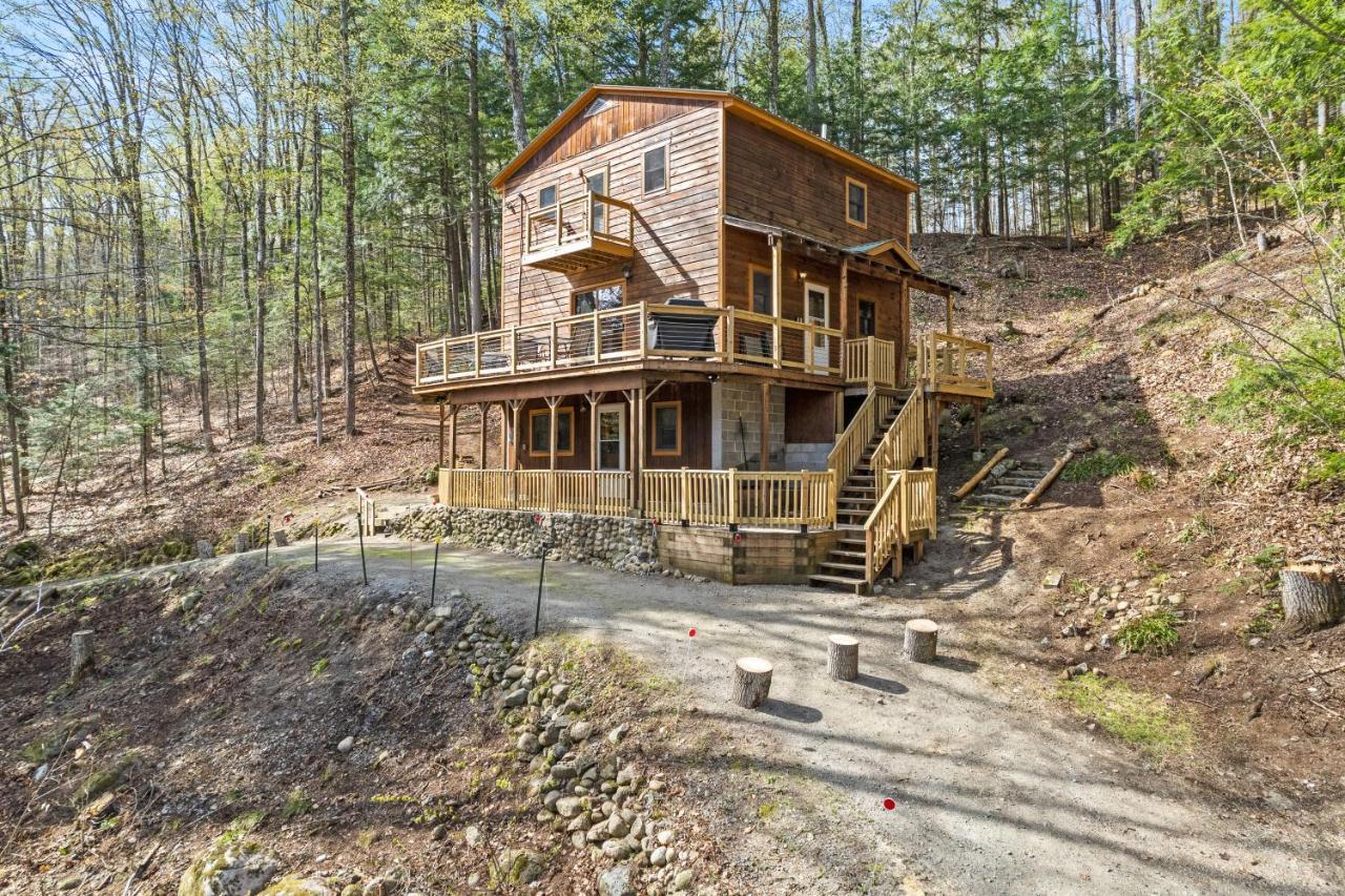 Warrensburg River Road Treehouse Retreat מראה חיצוני תמונה